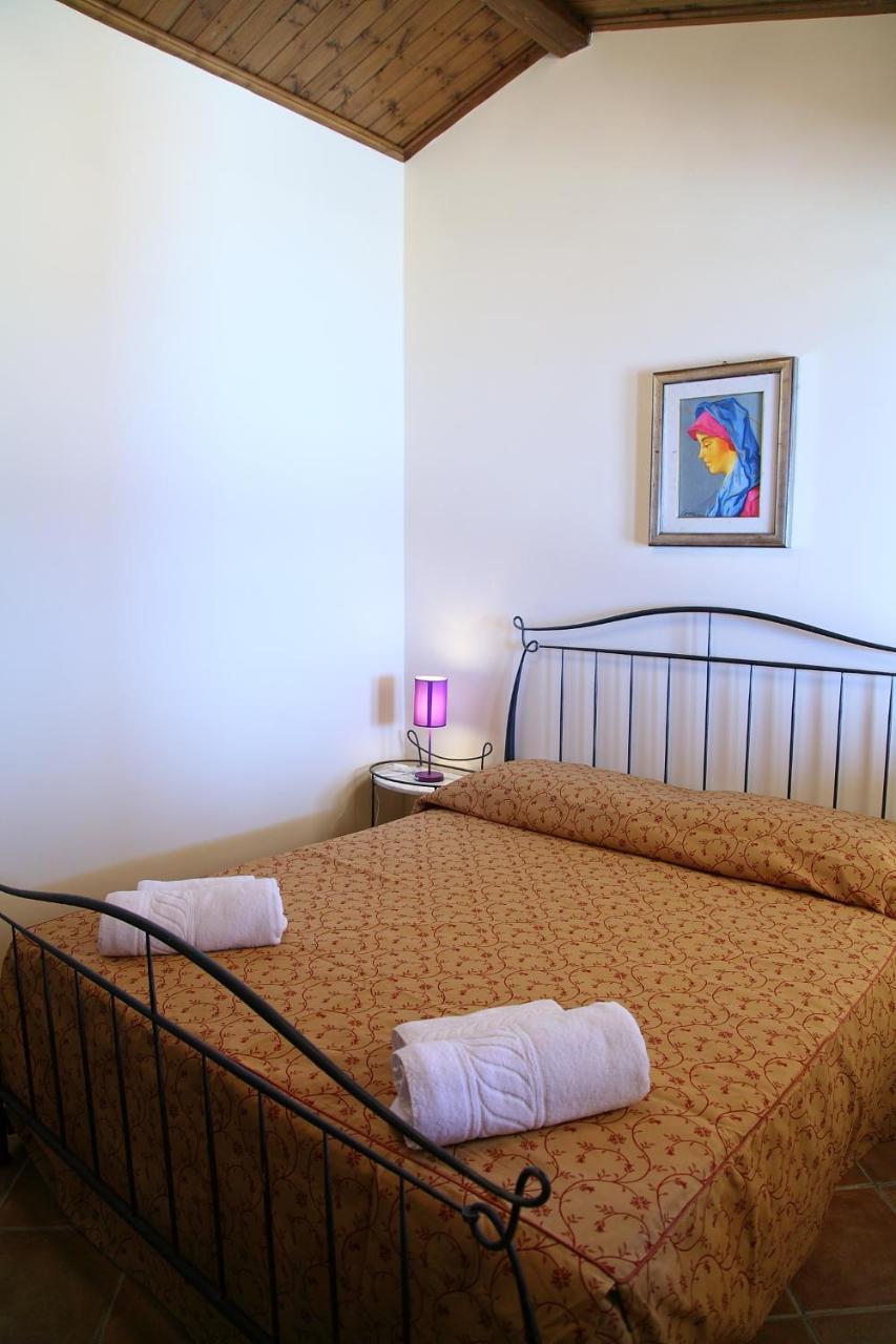 ซิเกลิออส อพาร์ตเมนต์ Aparthotel เชฟาลู ภายนอก รูปภาพ